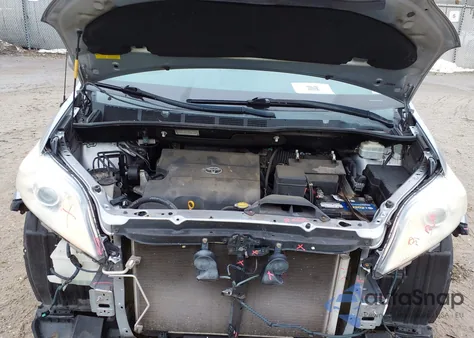 2012 Toyota Sienna Xle V6 8 Passenger из США, поврежденный, VIN 5TDYK3DC9CS221648